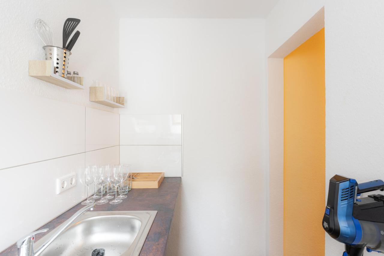 - Magical Harry Potter Apartment In Duisburg - 2 Mins Central Station Hbf - Kingsize Bed & Netflix - Εξωτερικό φωτογραφία