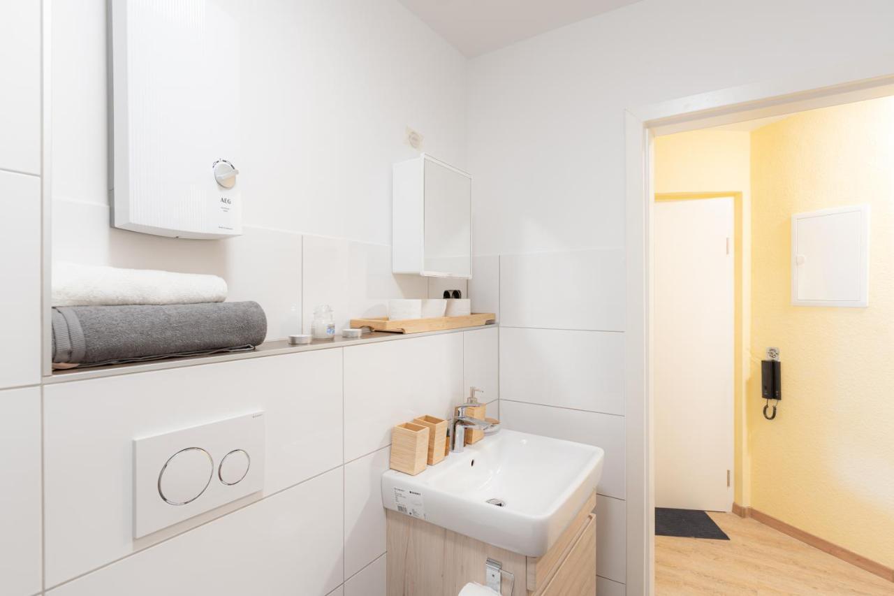 - Magical Harry Potter Apartment In Duisburg - 2 Mins Central Station Hbf - Kingsize Bed & Netflix - Εξωτερικό φωτογραφία
